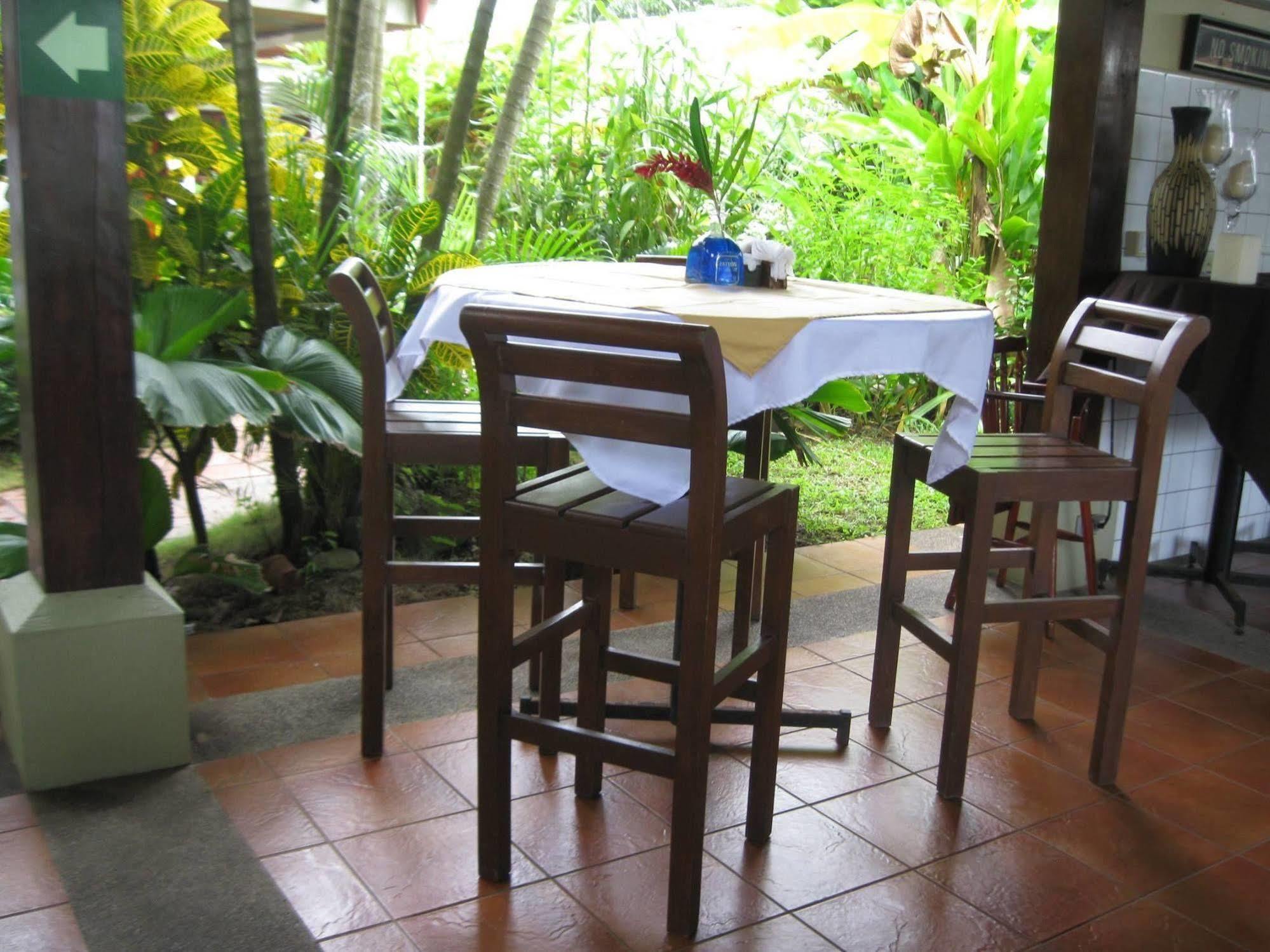 Hotel South Beach - Beachfront Jacó Extérieur photo